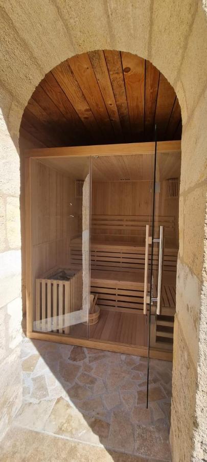 Villa Entiere Du Chateau Lacroix De Civrac 3 Ch, 3 Sdb, Piscine Xxl,Sauna, 4 Etoiles,7 Pers Exterior photo